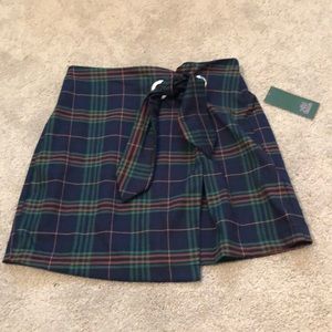 NWT tied plaid skirt